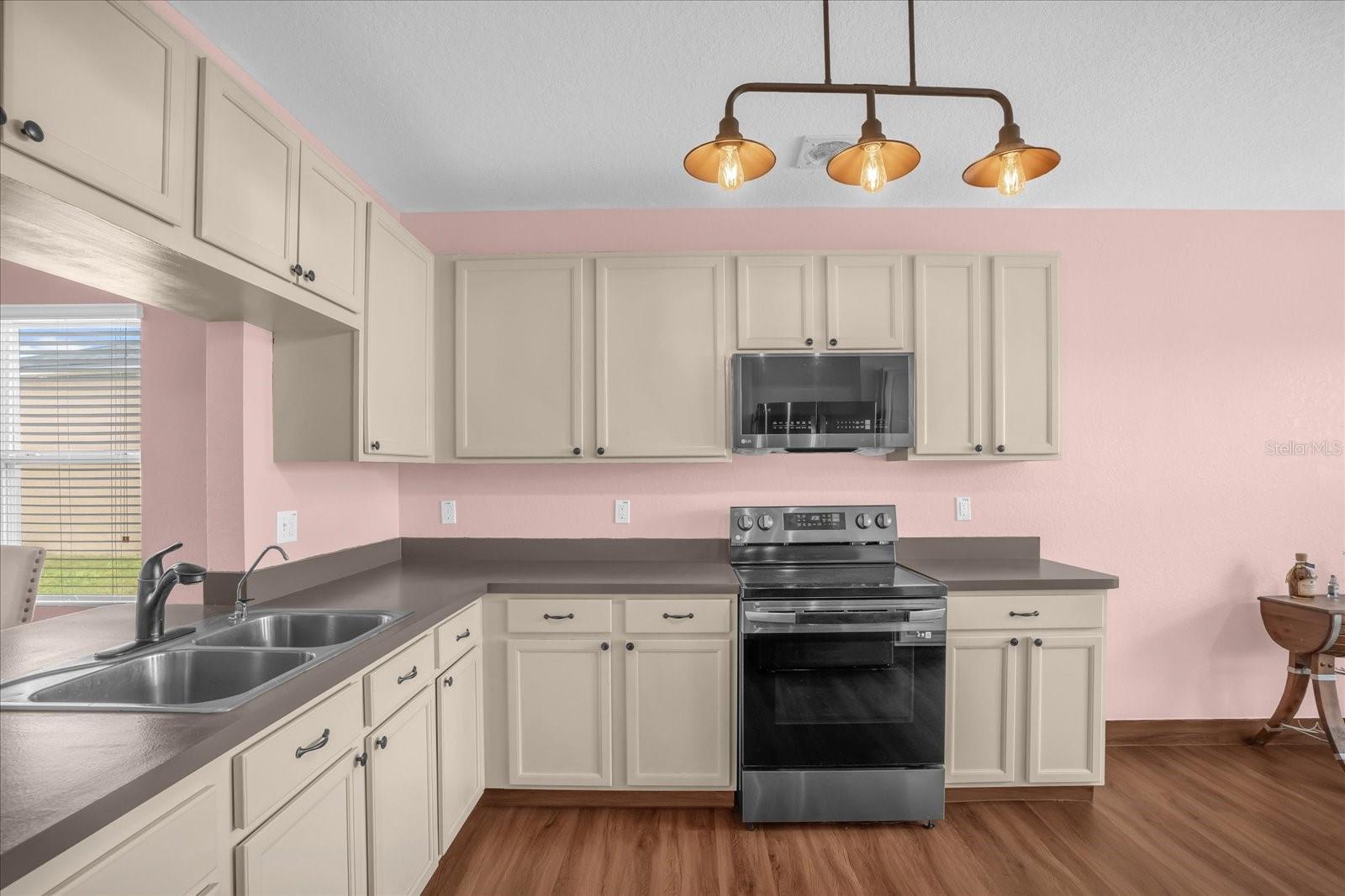 LAKE SMART ESTATES - Residential