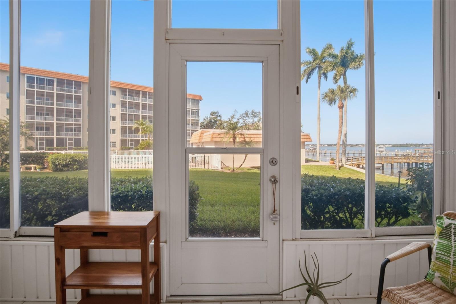 RIVER OAKS APTS SEC A - Residential