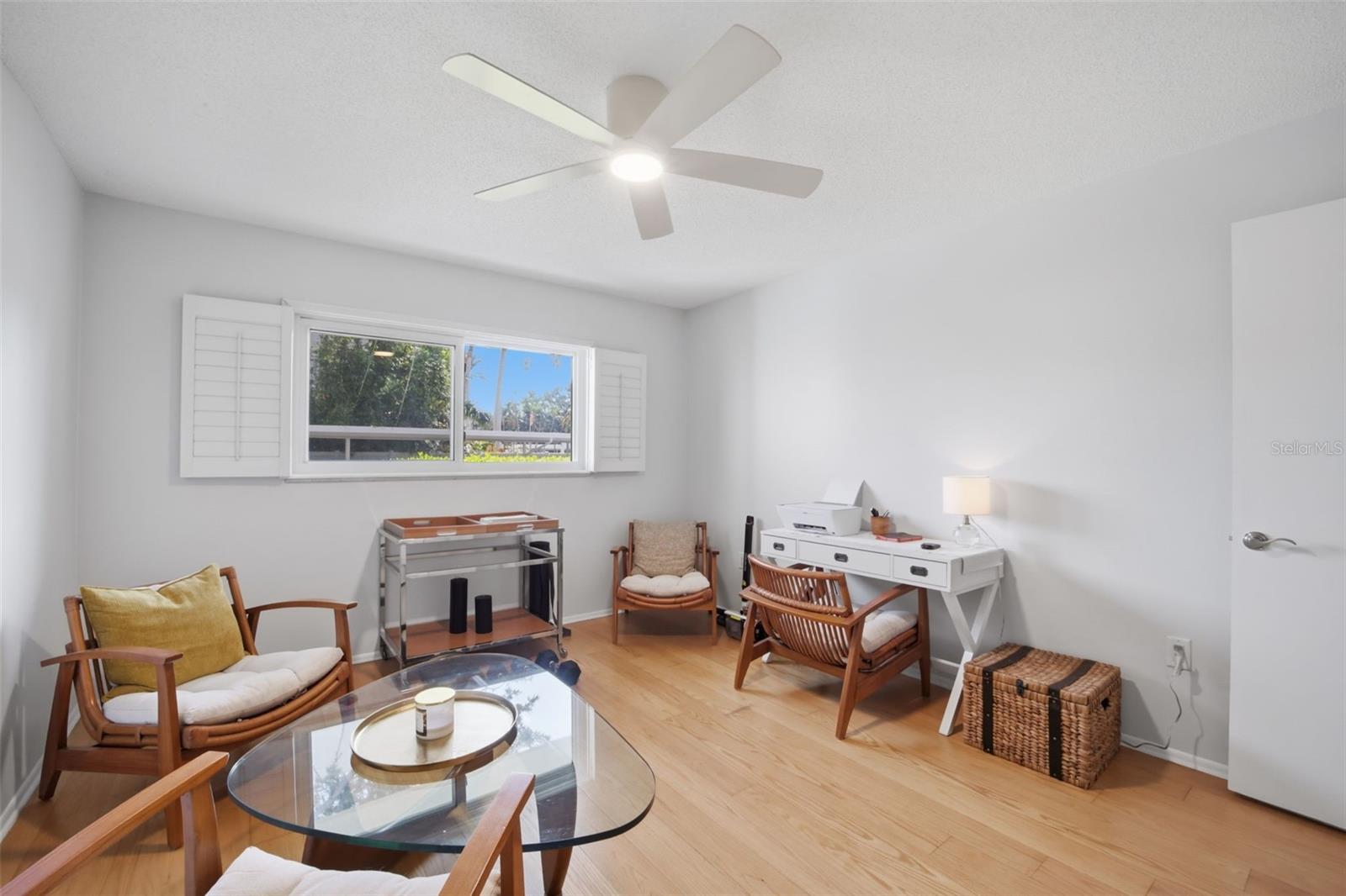 RIVER OAKS APTS SEC A - Residential