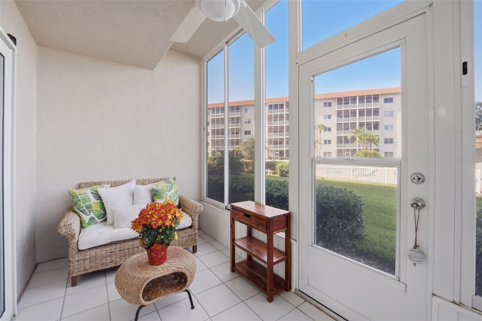 RIVER OAKS APTS SEC A - Residential