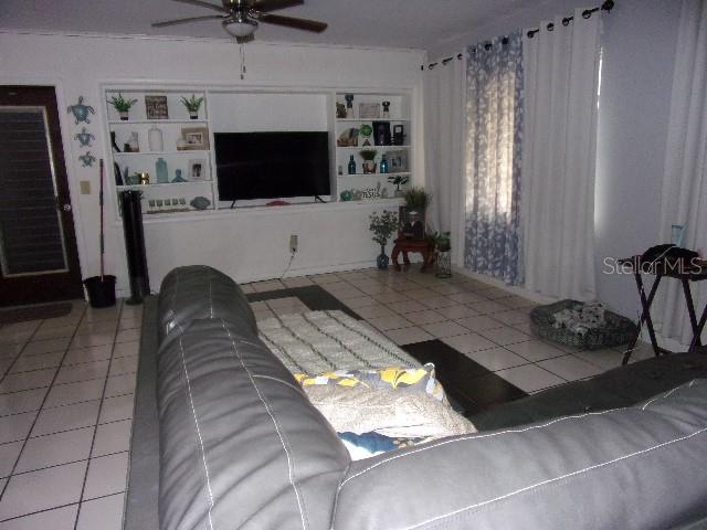 SOUTHWOOD MANOR - Residential Lease