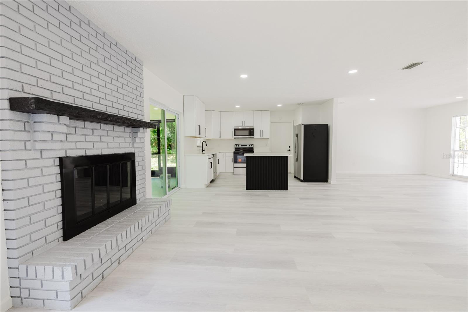 8212 STONER WOODS DRIVE