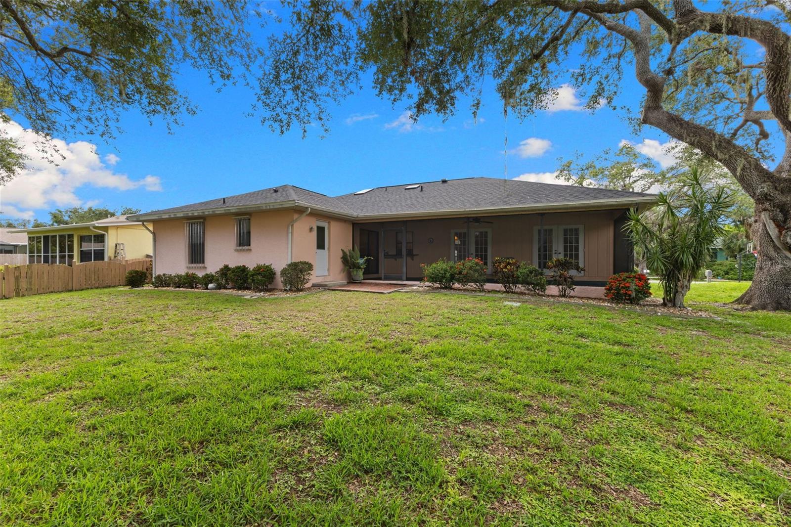 COLONIAL OAKS - Residential