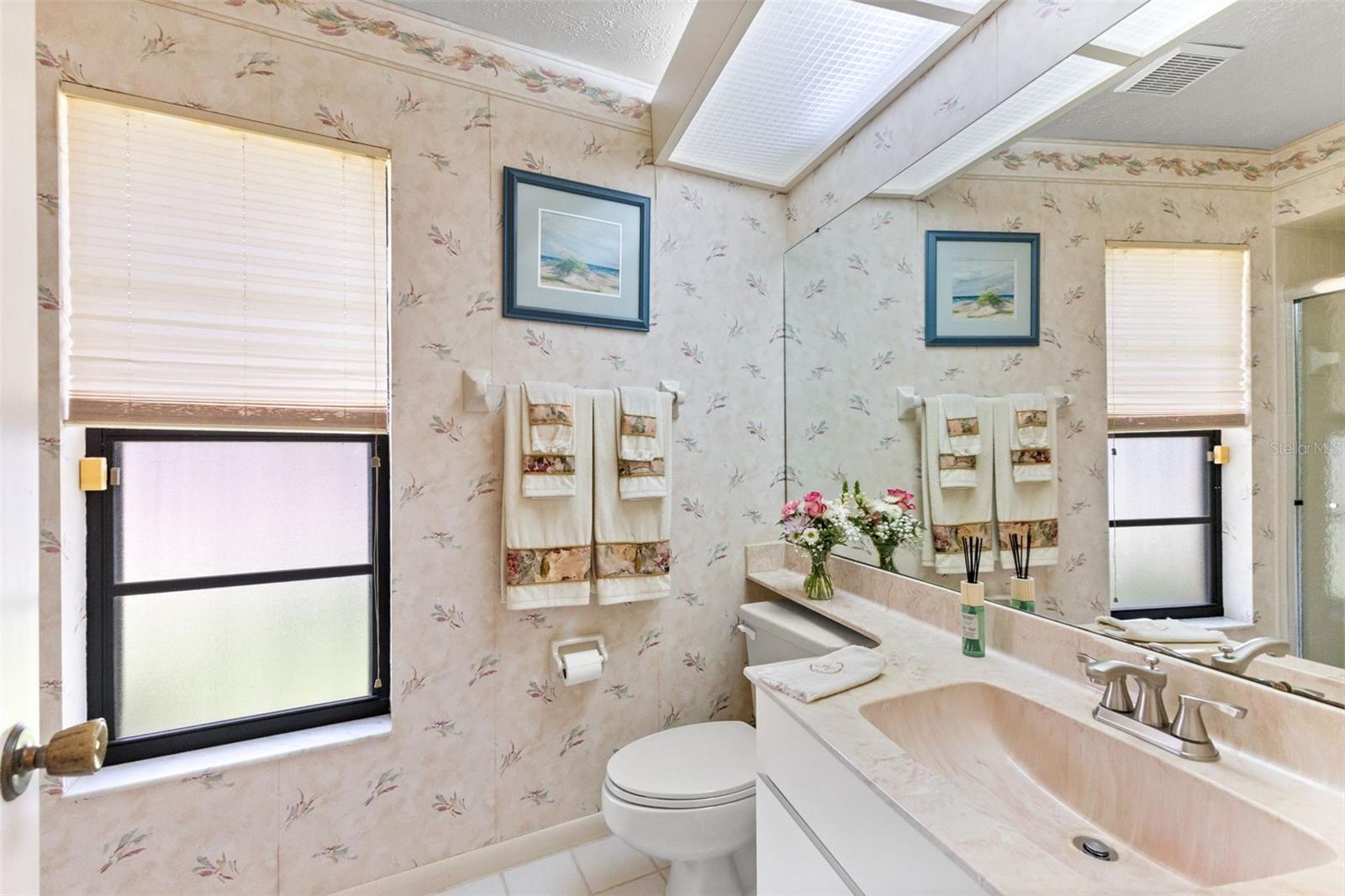 COLONIAL OAKS - Residential