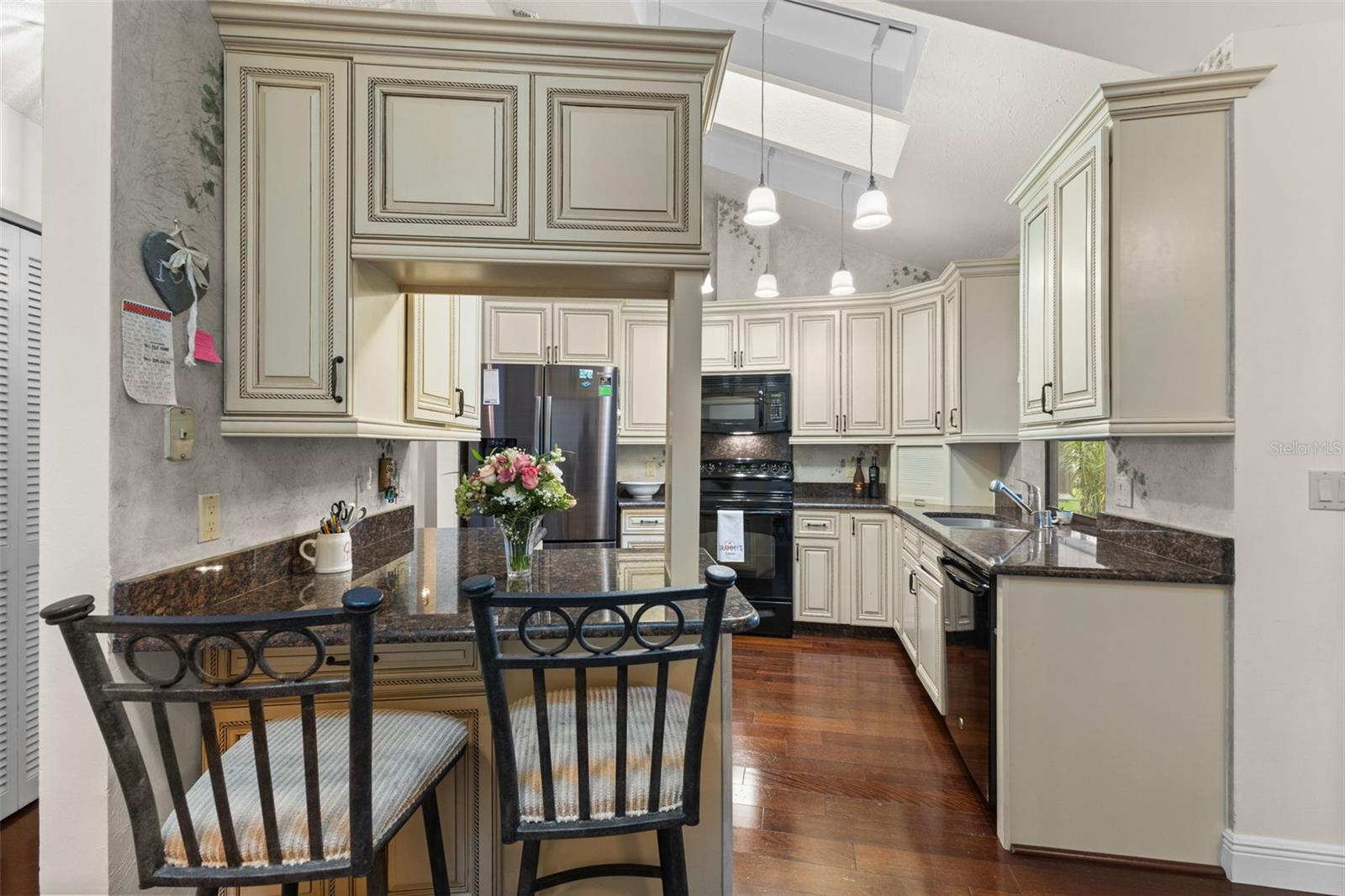 2559 WOOD OAK DRIVE