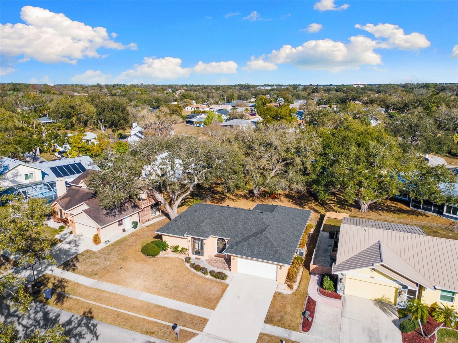 COLONIAL OAKS - Residential