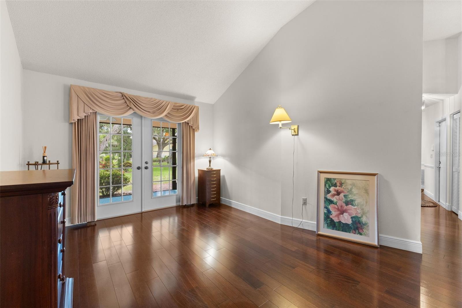 COLONIAL OAKS - Residential