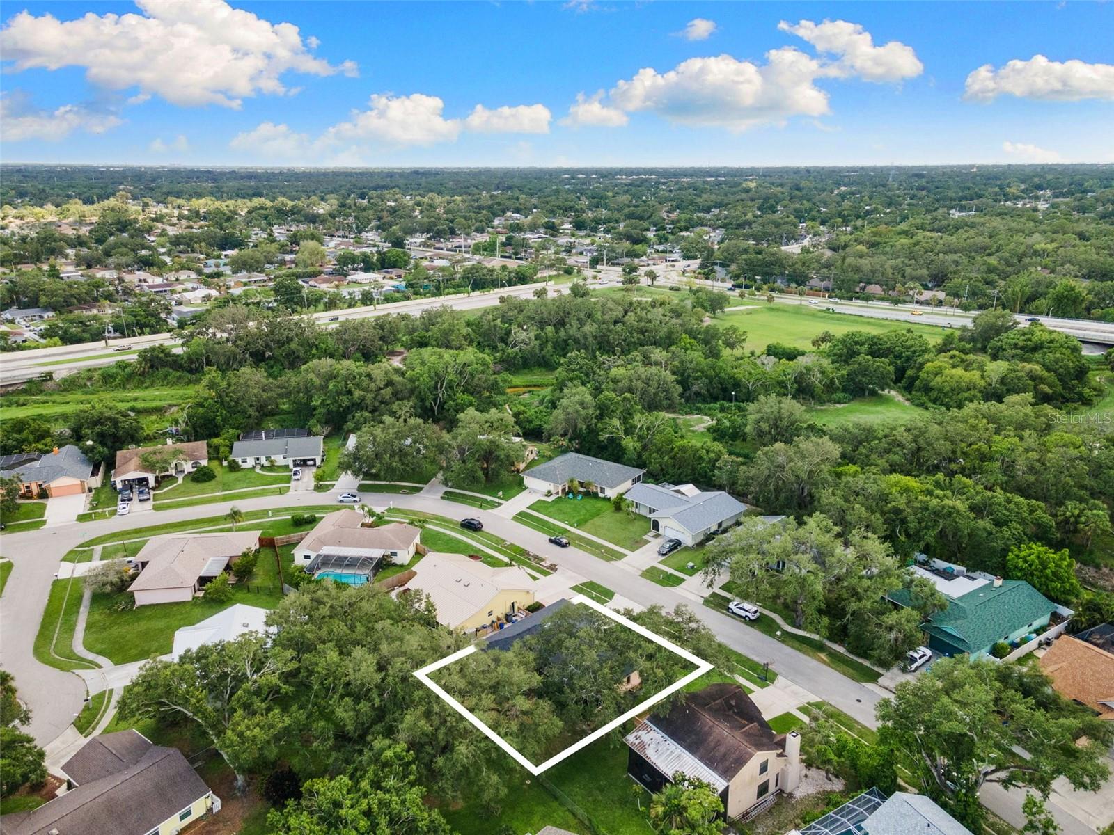 COLONIAL OAKS - Residential