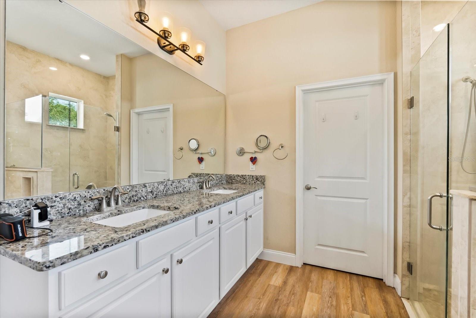 ST JOHNS RIVER ESTATES UNIT 01 - Residential