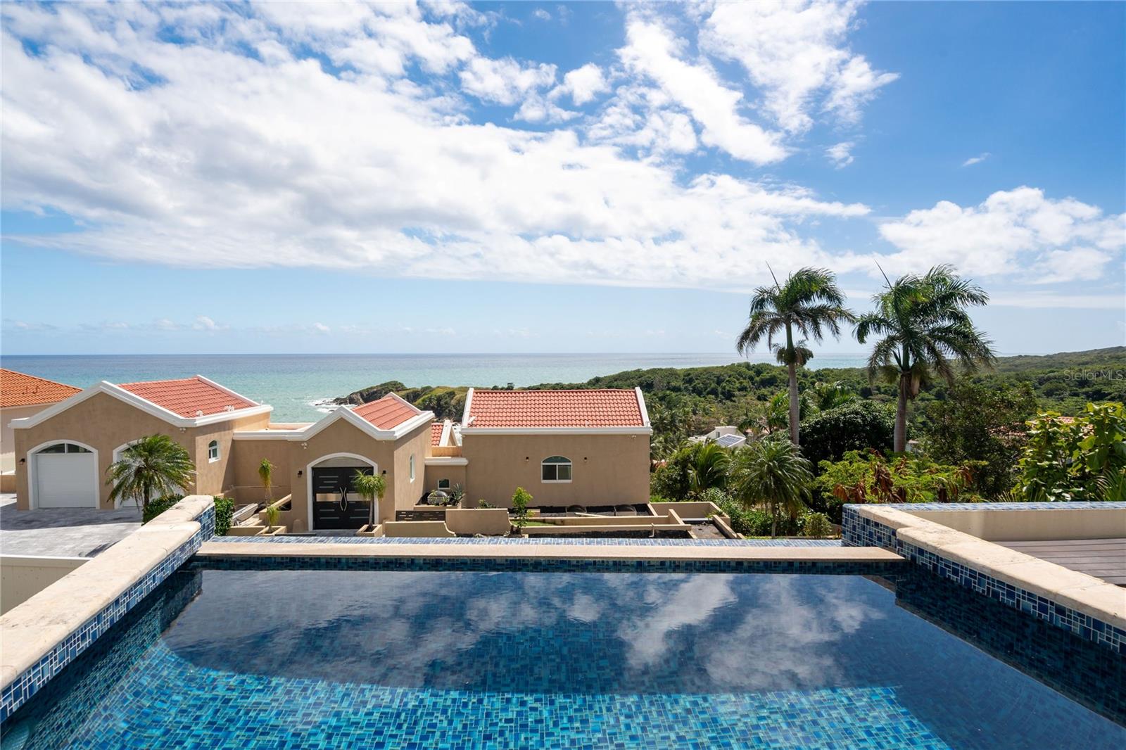 SHELL CASTLE CLUB - Residential