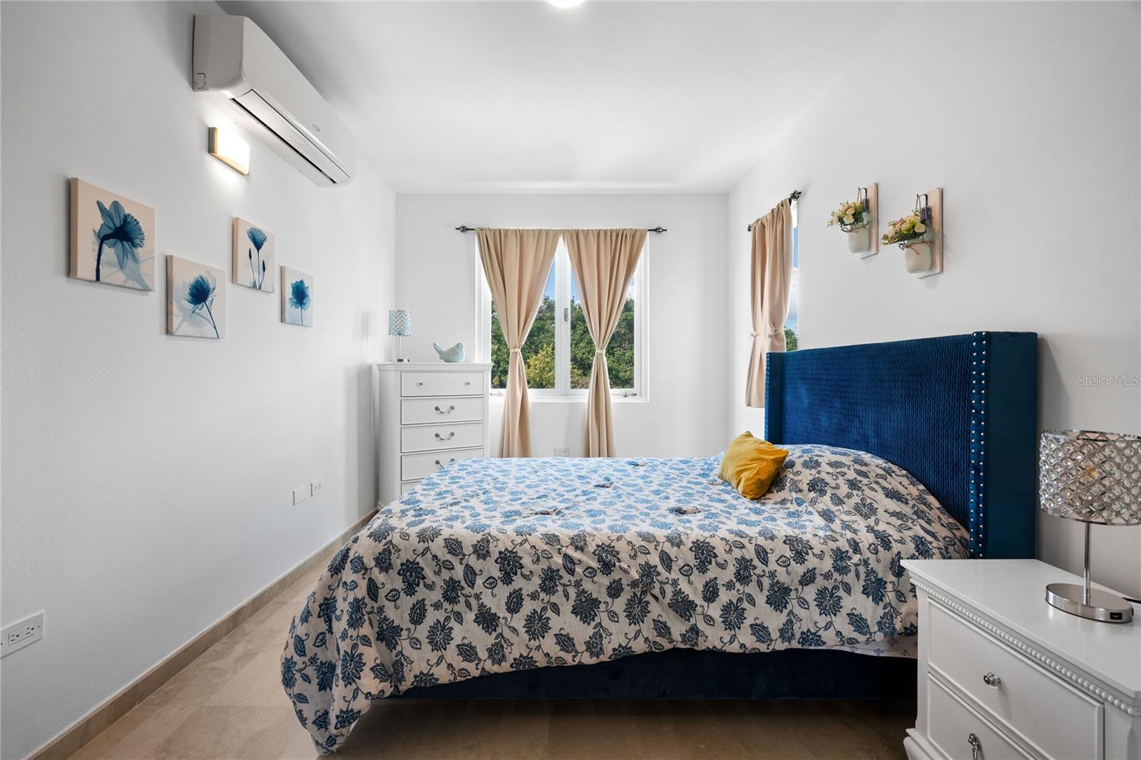 SHELL CASTLE CLUB - Residential