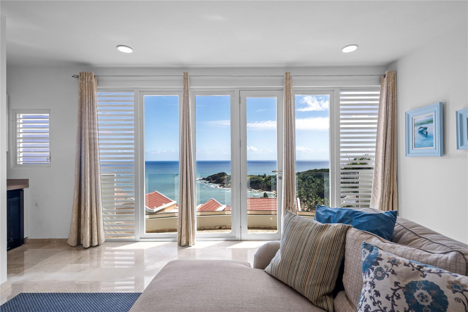 SHELL CASTLE CLUB - Residential
