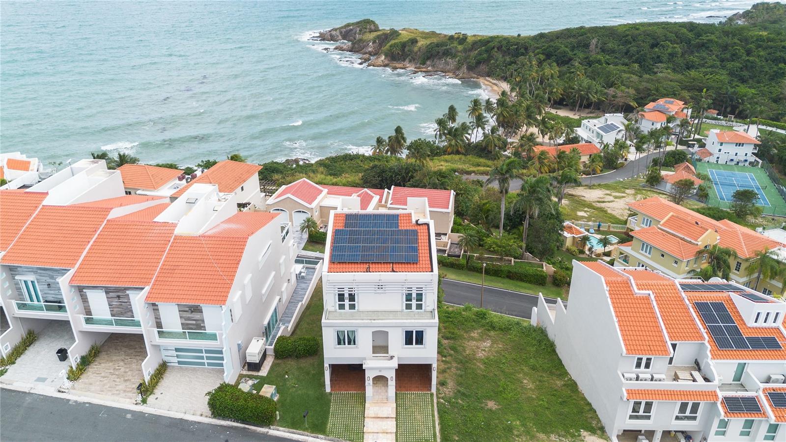 SHELL CASTLE CLUB - Residential
