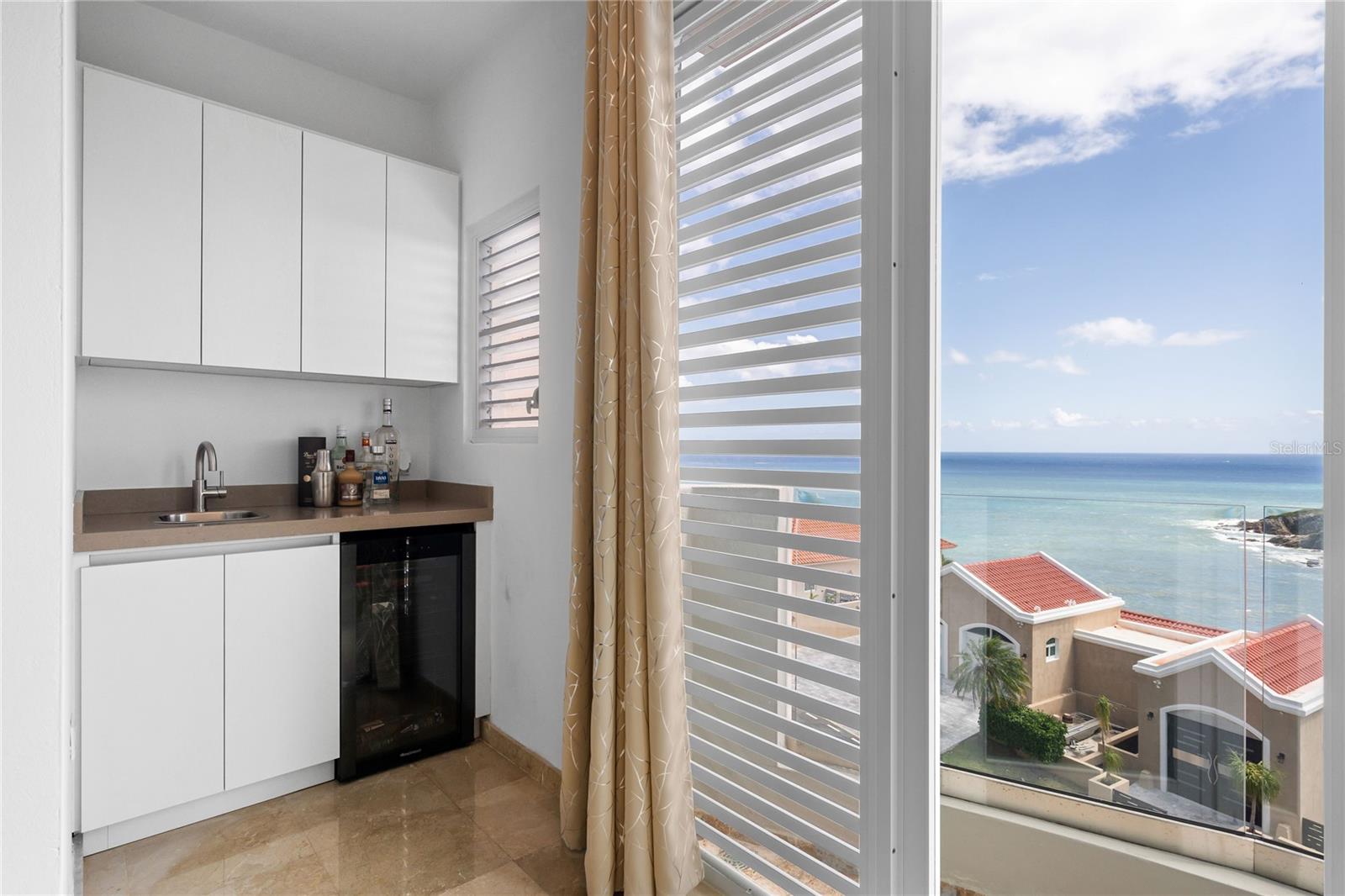 SHELL CASTLE CLUB - Residential
