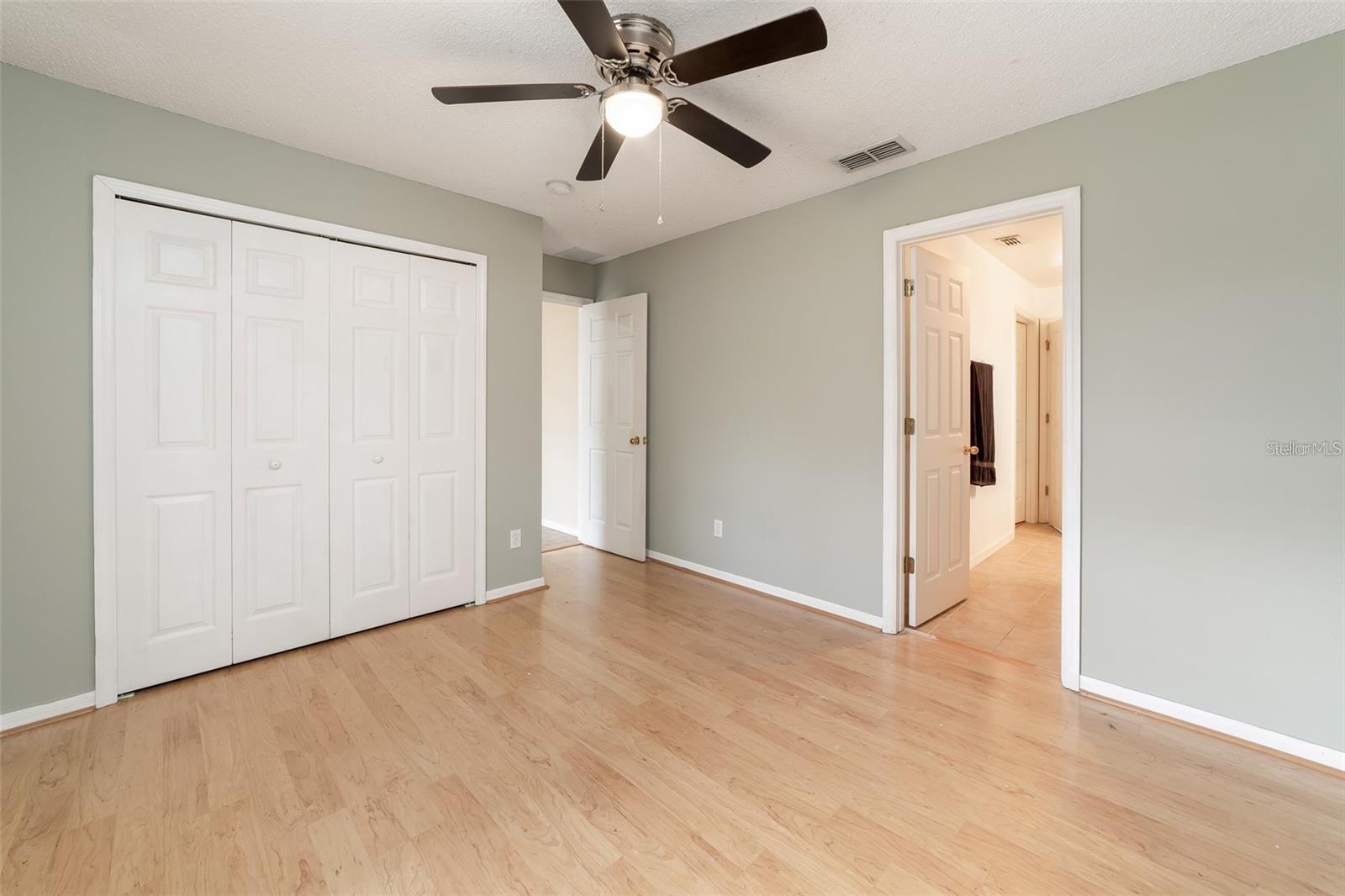 LEESBURG VILLAGE AT LAKE POINT LT 66 PH 05 - Residential