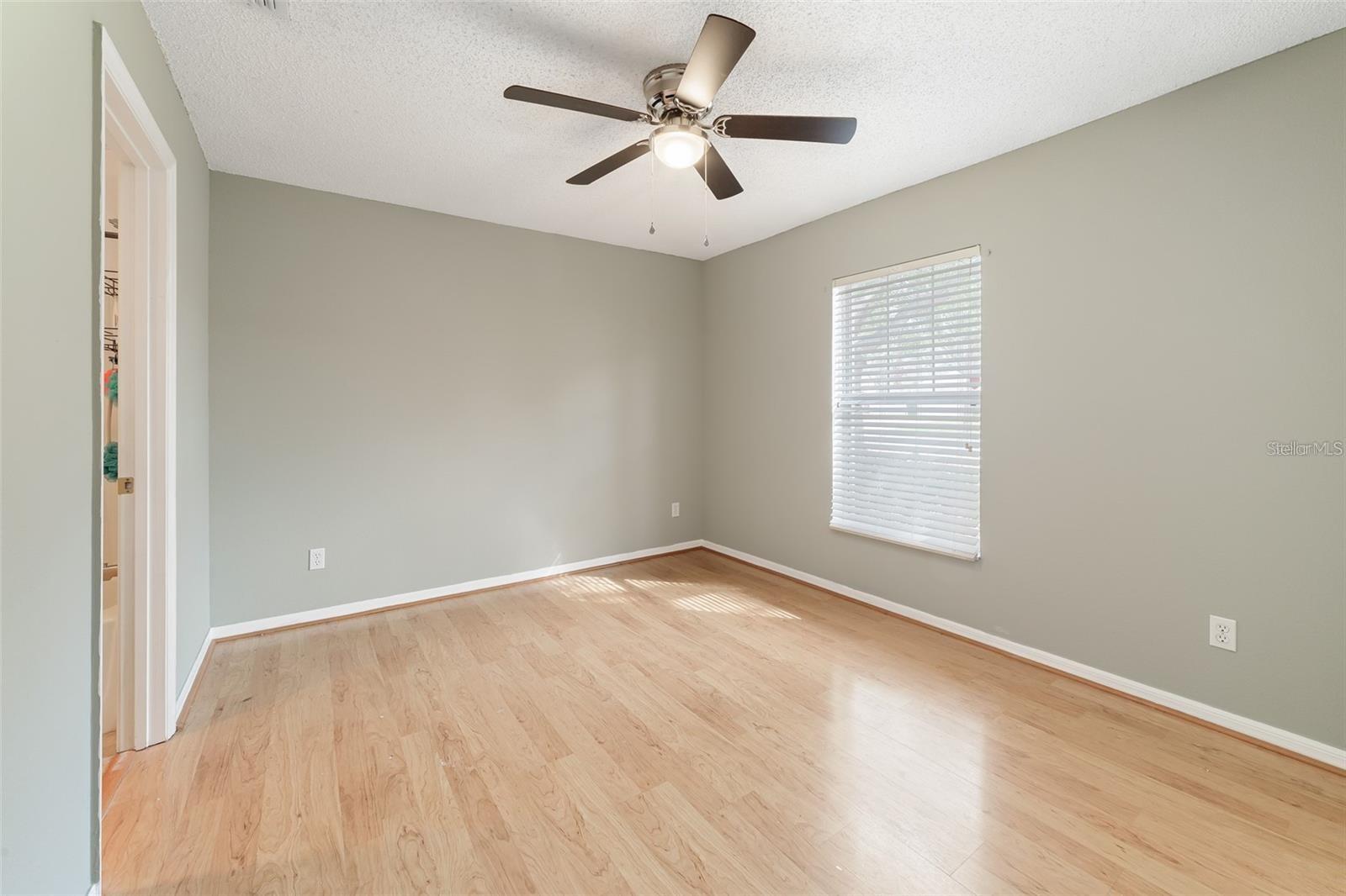 LEESBURG VILLAGE AT LAKE POINT LT 66 PH 05 - Residential