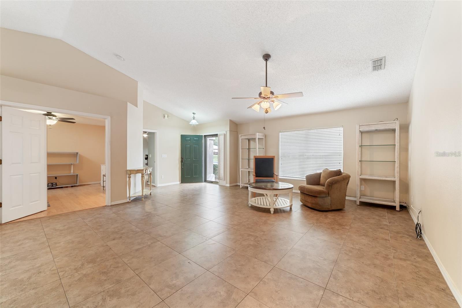 LEESBURG VILLAGE AT LAKE POINT LT 66 PH 05 - Residential