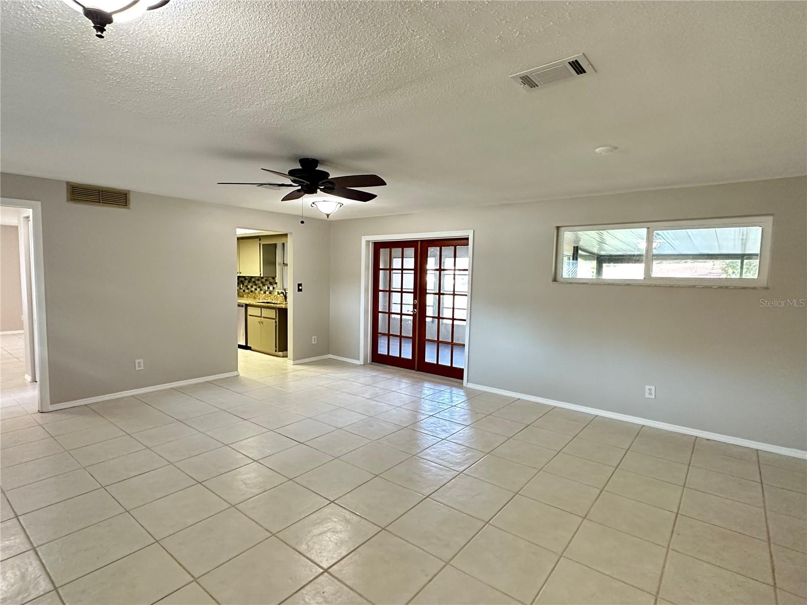 PATTY ANN ACRES - Residential Lease