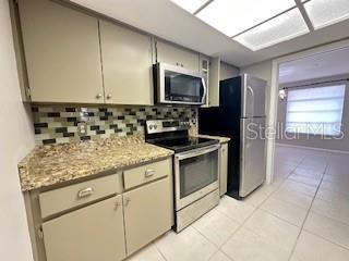 PATTY ANN ACRES - Residential Lease