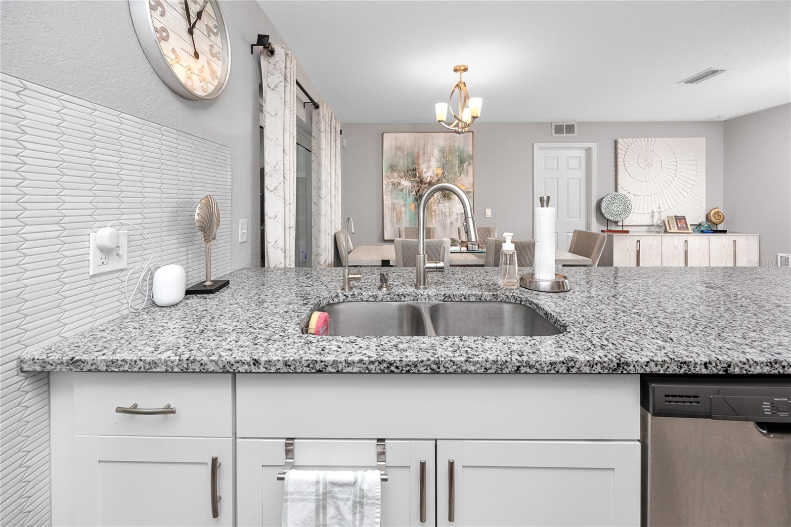 MONTCLAIR LAKE ESTATES - Residential