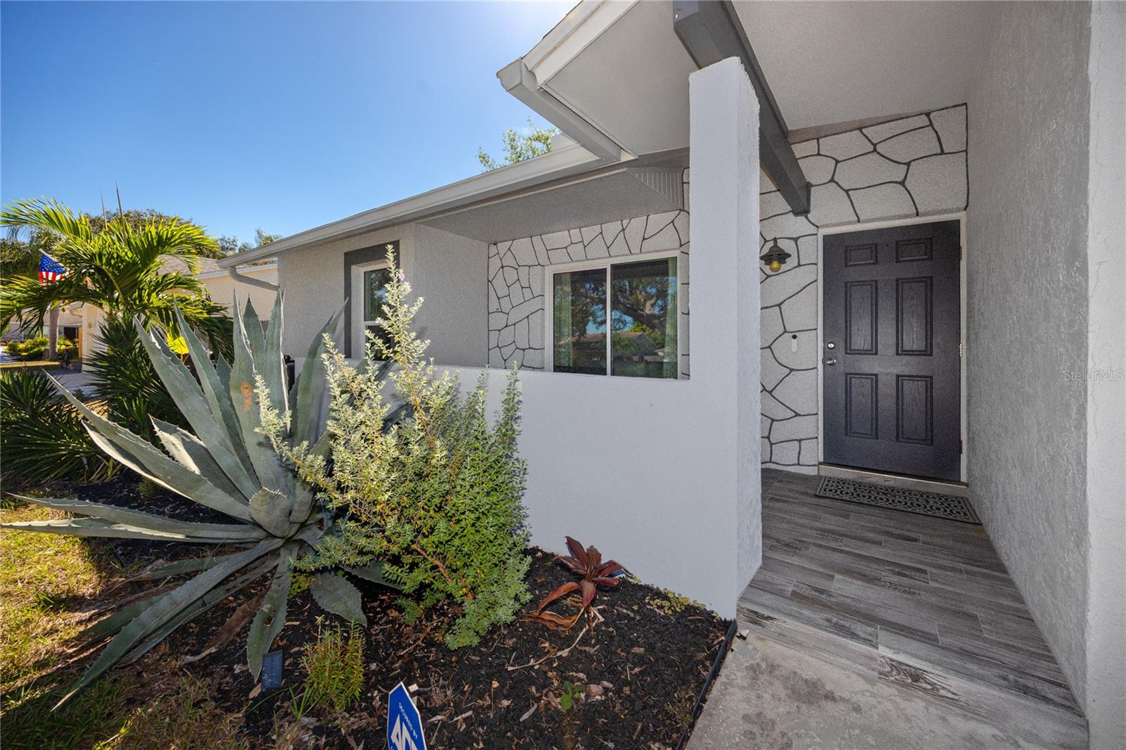 1869 SETON DRIVE