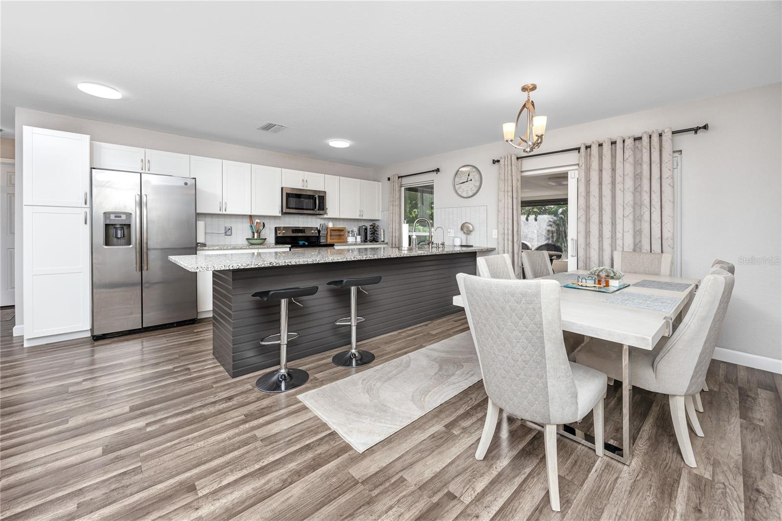 MONTCLAIR LAKE ESTATES - Residential