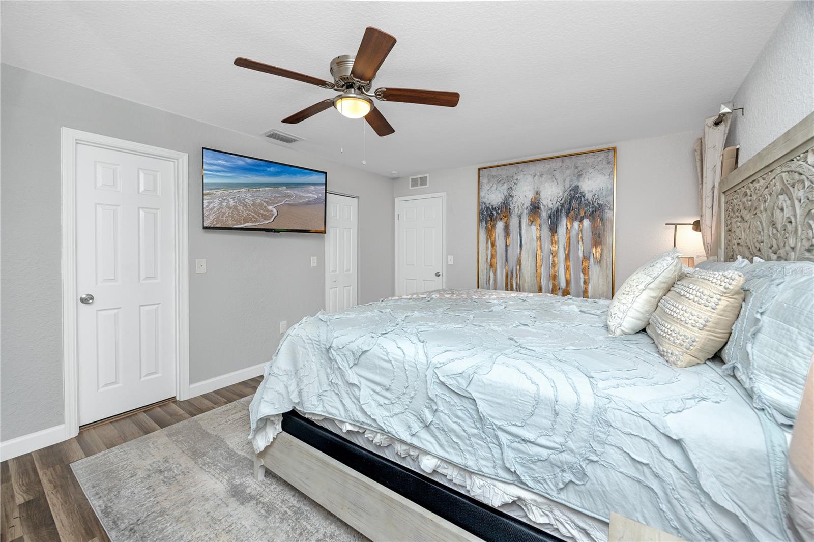 MONTCLAIR LAKE ESTATES - Residential