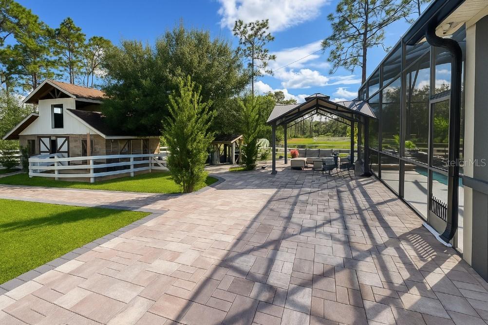 ROCKET CITYA - Residential