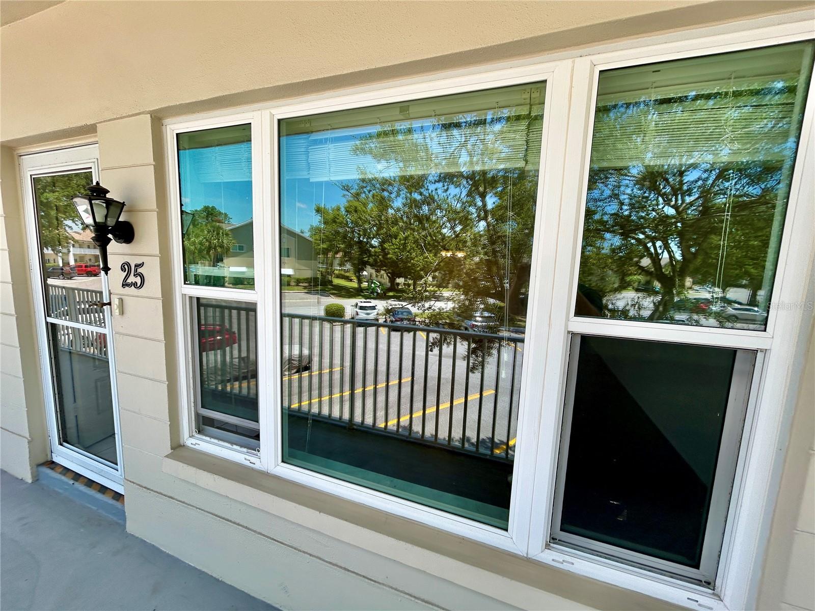 2263 AMERICUS BOULEVARD E 25