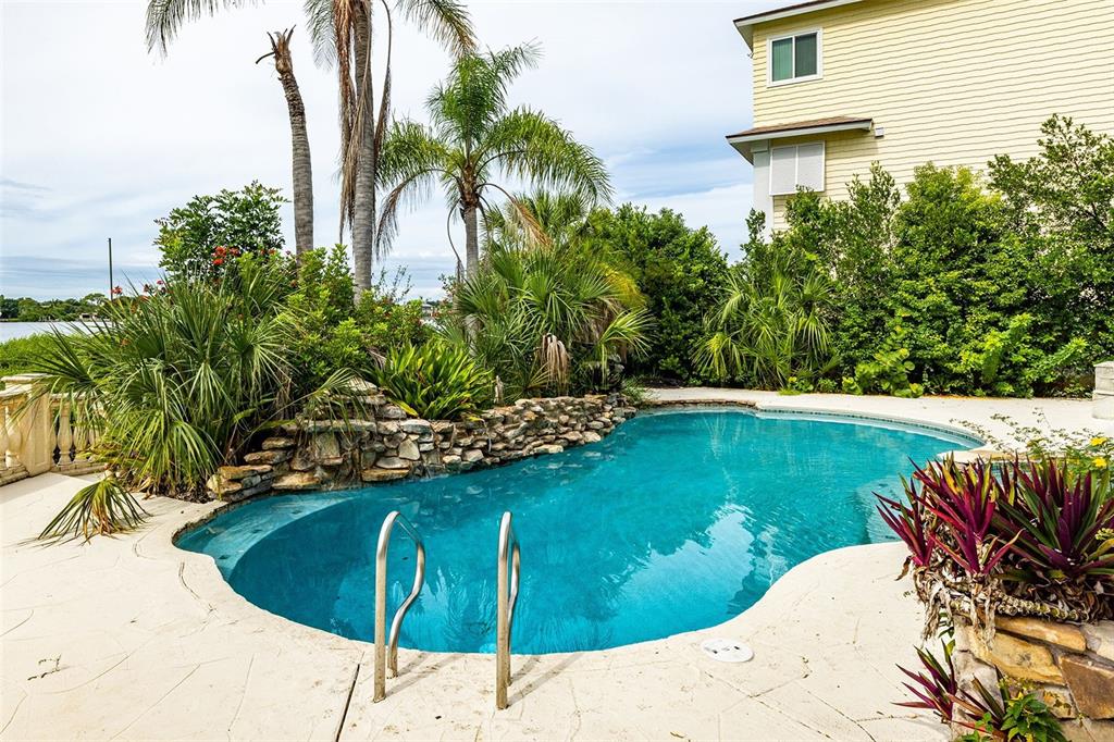 WALL SPGS - Residential