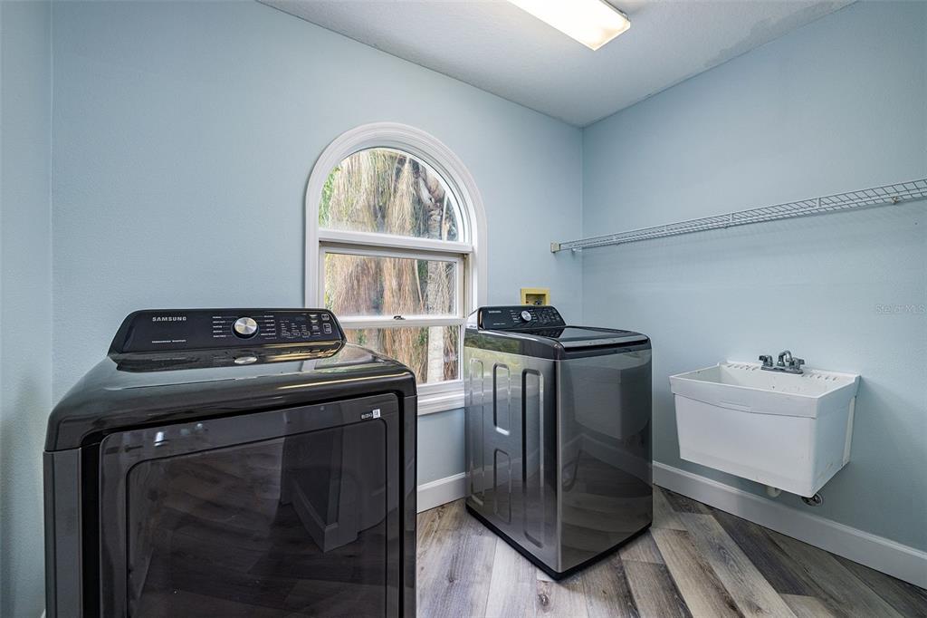 WALL SPGS - Residential