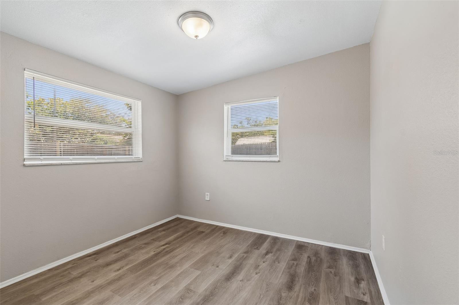 CRESTRIDGE 5TH ADD - Residential