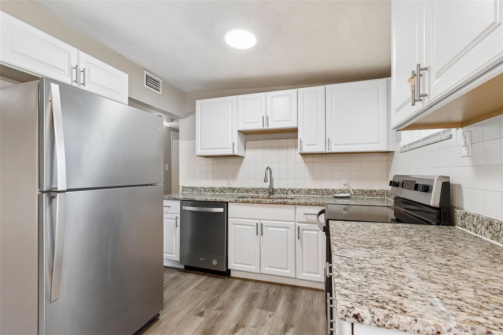 CRESTRIDGE 5TH ADD - Residential