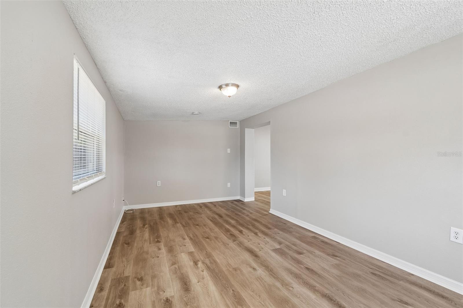 CRESTRIDGE 5TH ADD - Residential