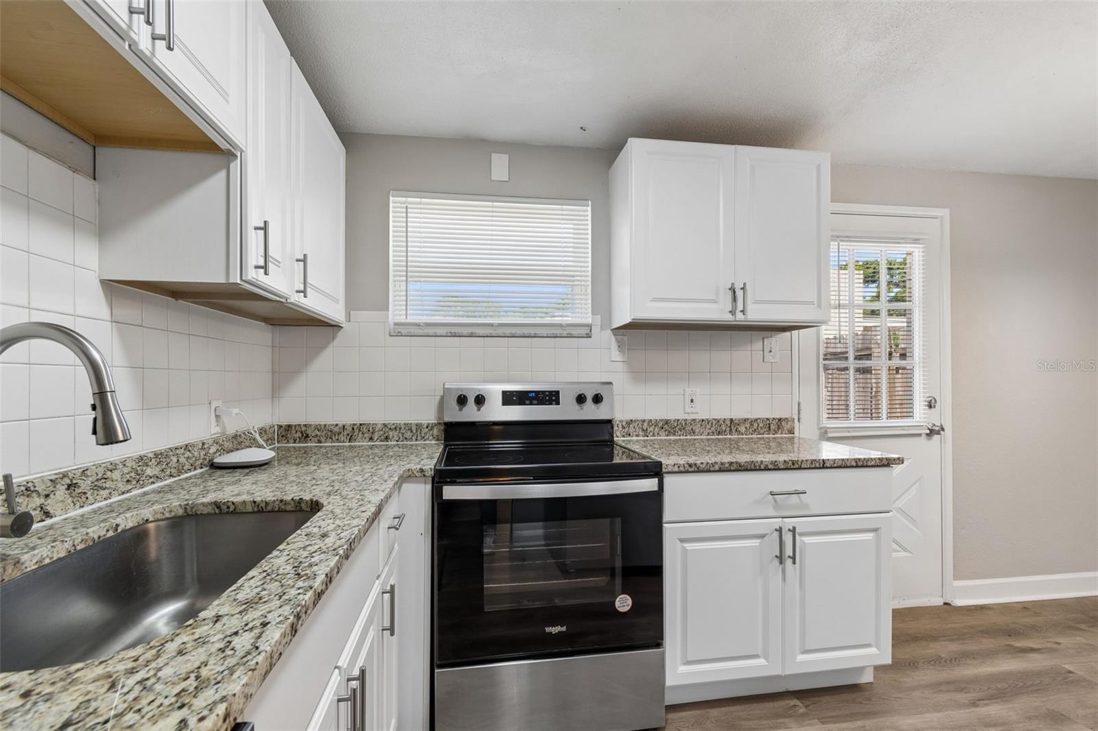 CRESTRIDGE 5TH ADD - Residential