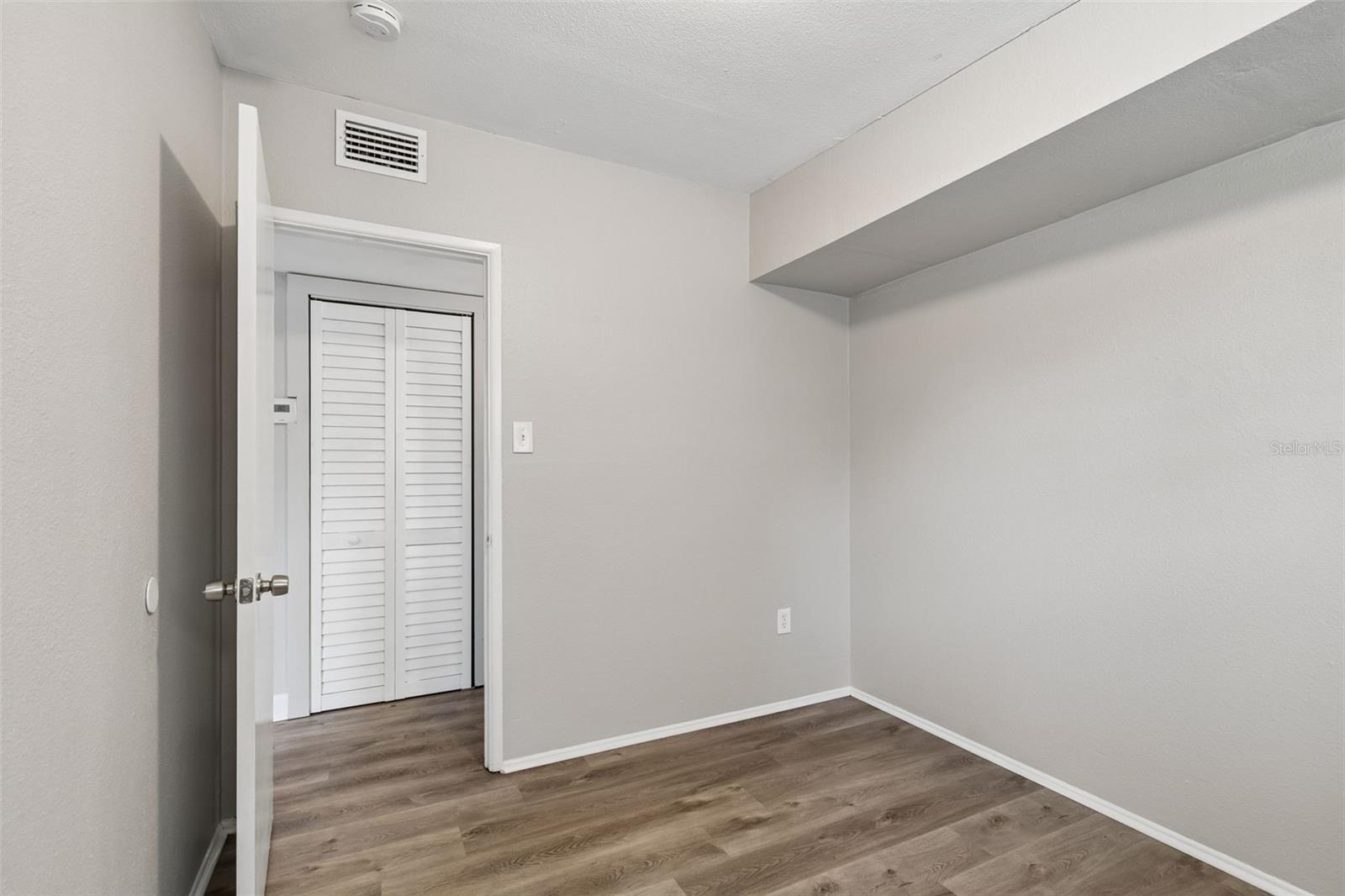 CRESTRIDGE 5TH ADD - Residential