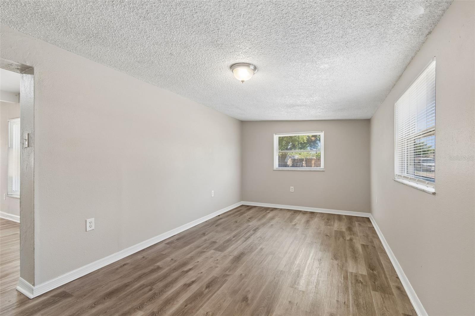 CRESTRIDGE 5TH ADD - Residential