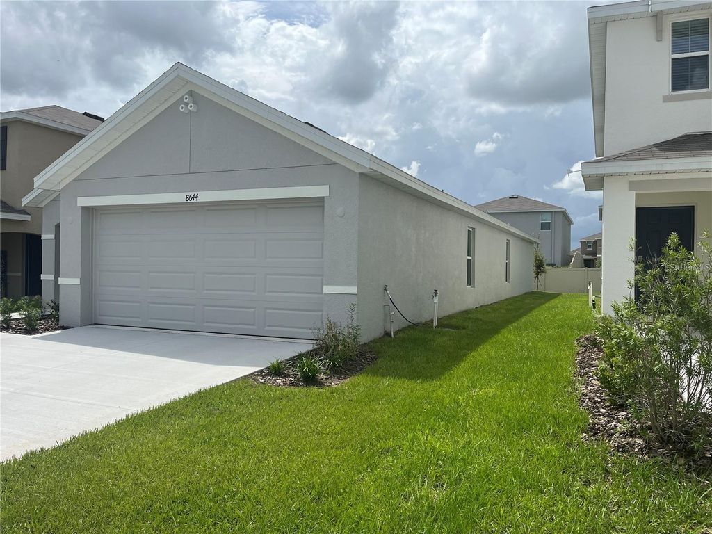 Photo of 8644 SW 45th Ct, Ocala, FL 34476 (MLS # OM712386)