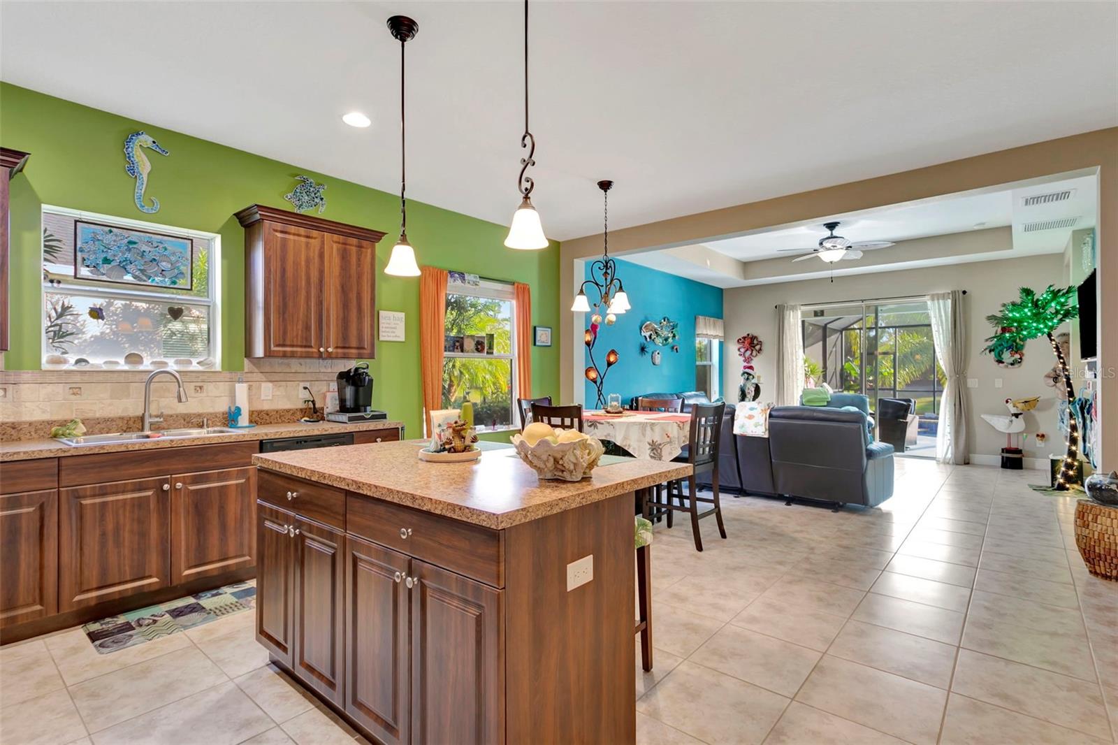 11742 FOREST PARK CIRCLE