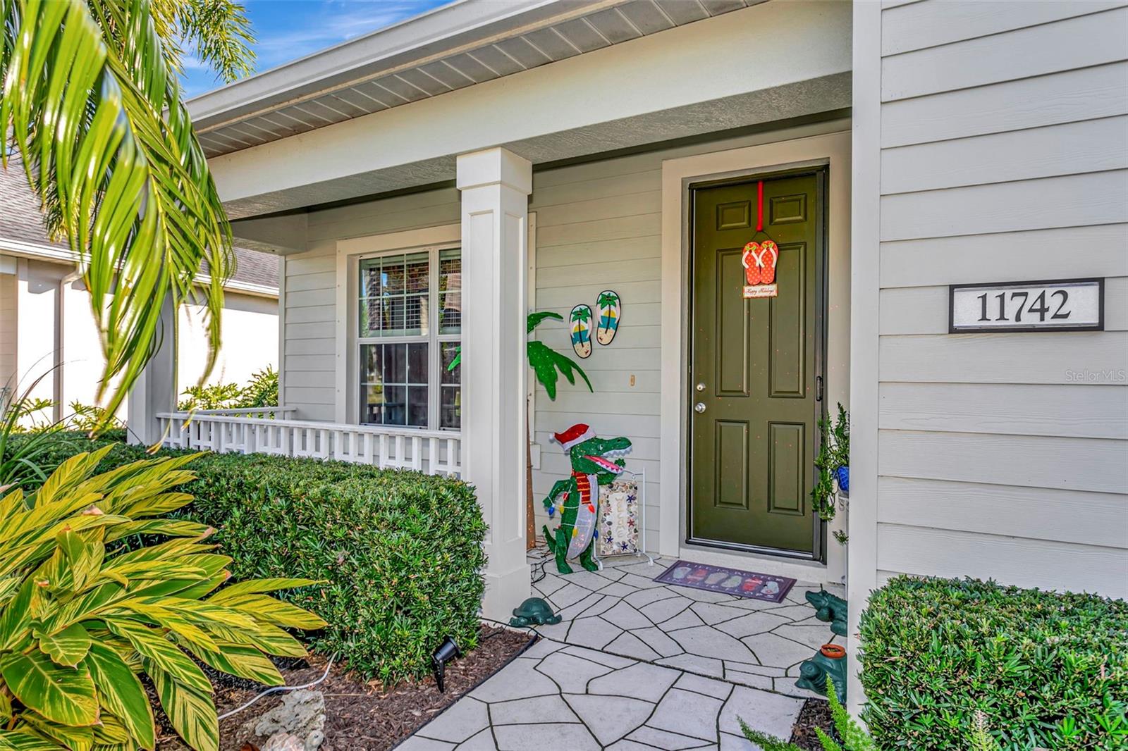 11742 FOREST PARK CIRCLE