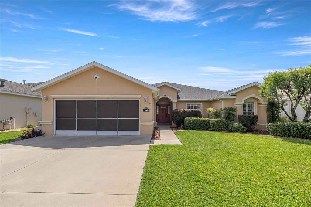 Photo of 15862 SW 13th Circle, Ocala, FL 34473 (MLS # OM729996)