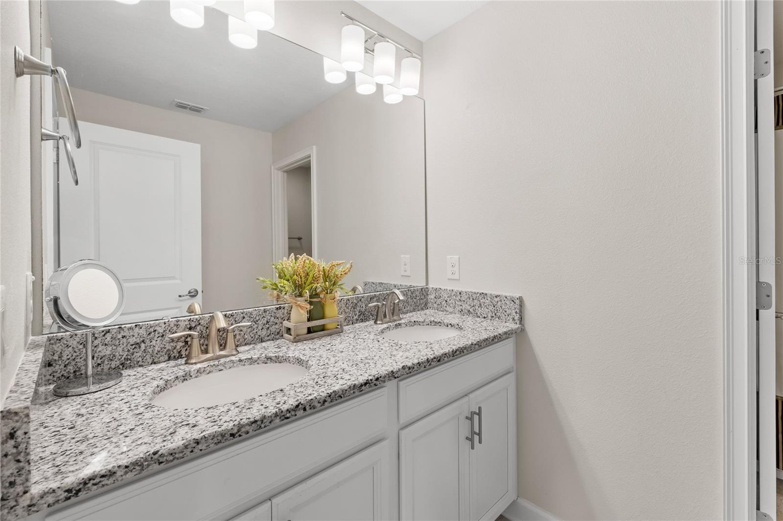 STONEYBROOK HILLS UN #2 - Residential