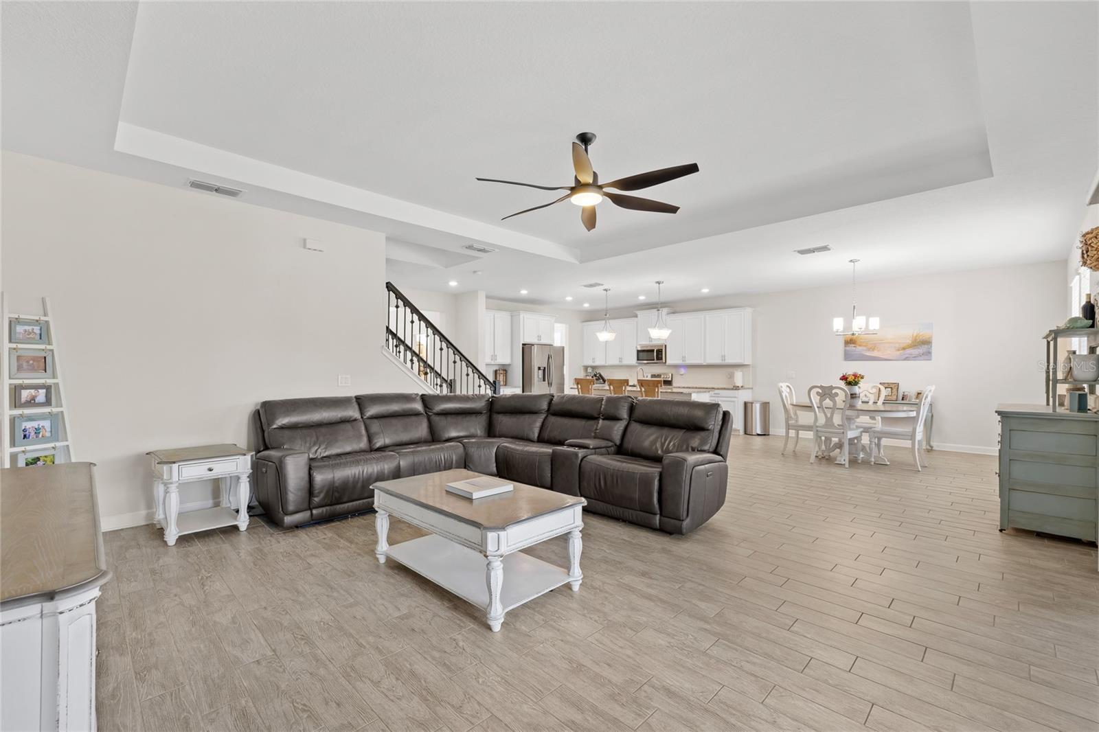 STONEYBROOK HILLS UN #2 - Residential