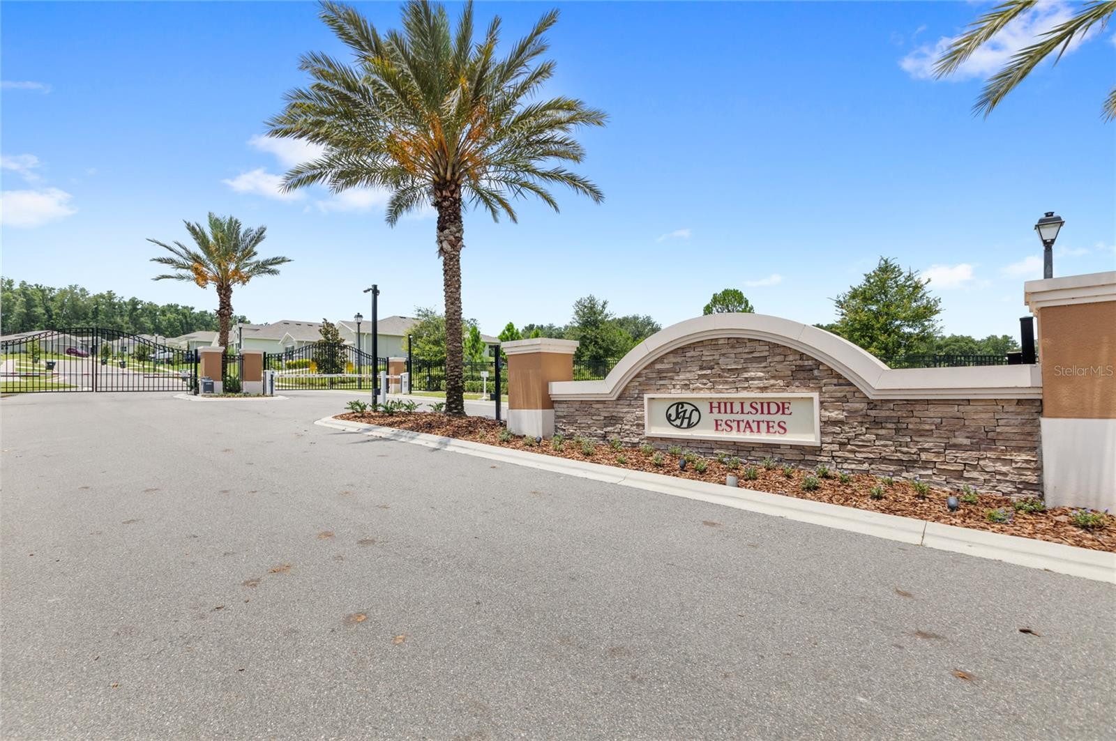 STONEYBROOK HILLS UN #2 - Residential