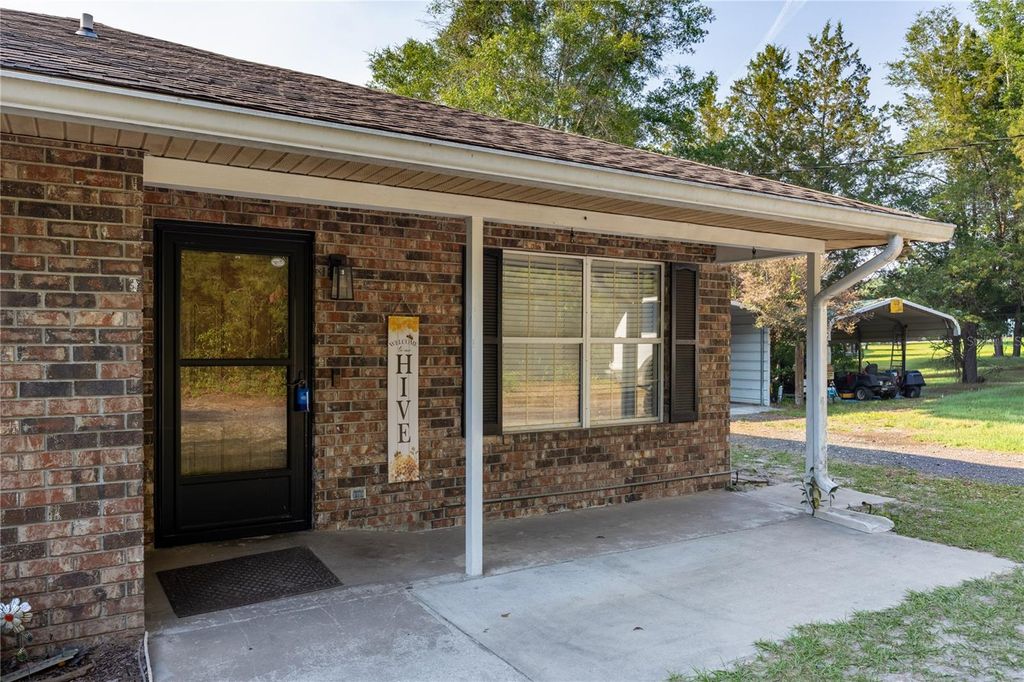 Photo of 111 SW Prairie Street, Lake City, FL 32024 (MLS # GC540097)