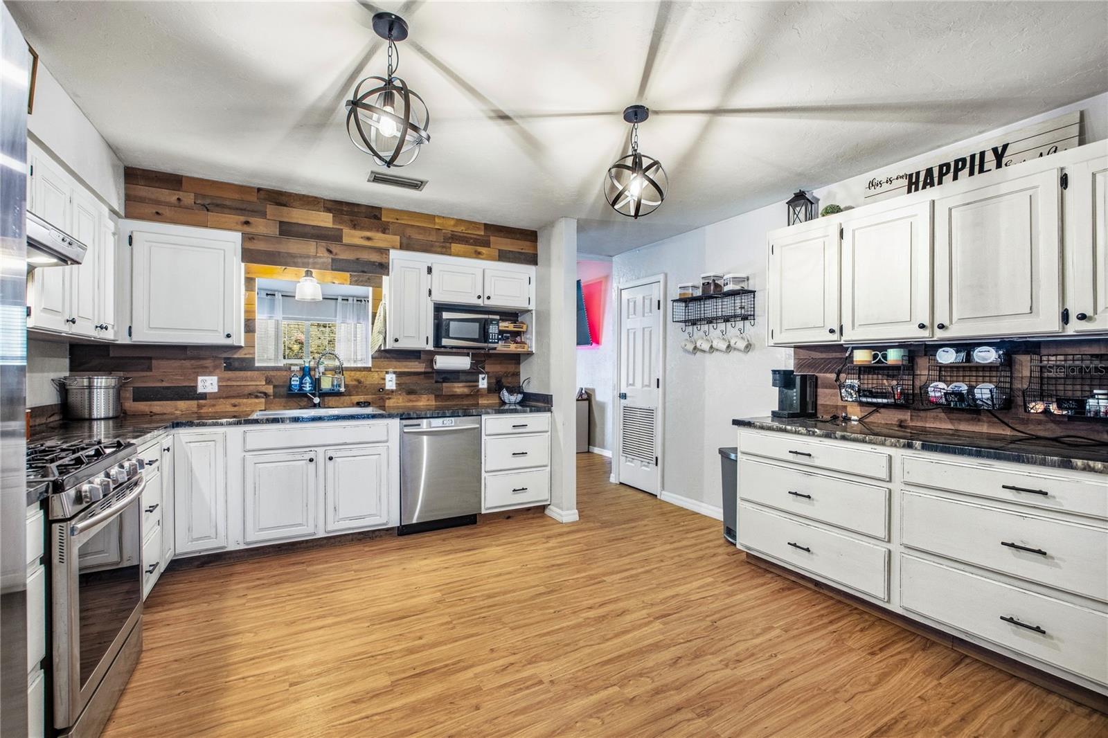 CHIPDALE ESTATES SUB - Residential