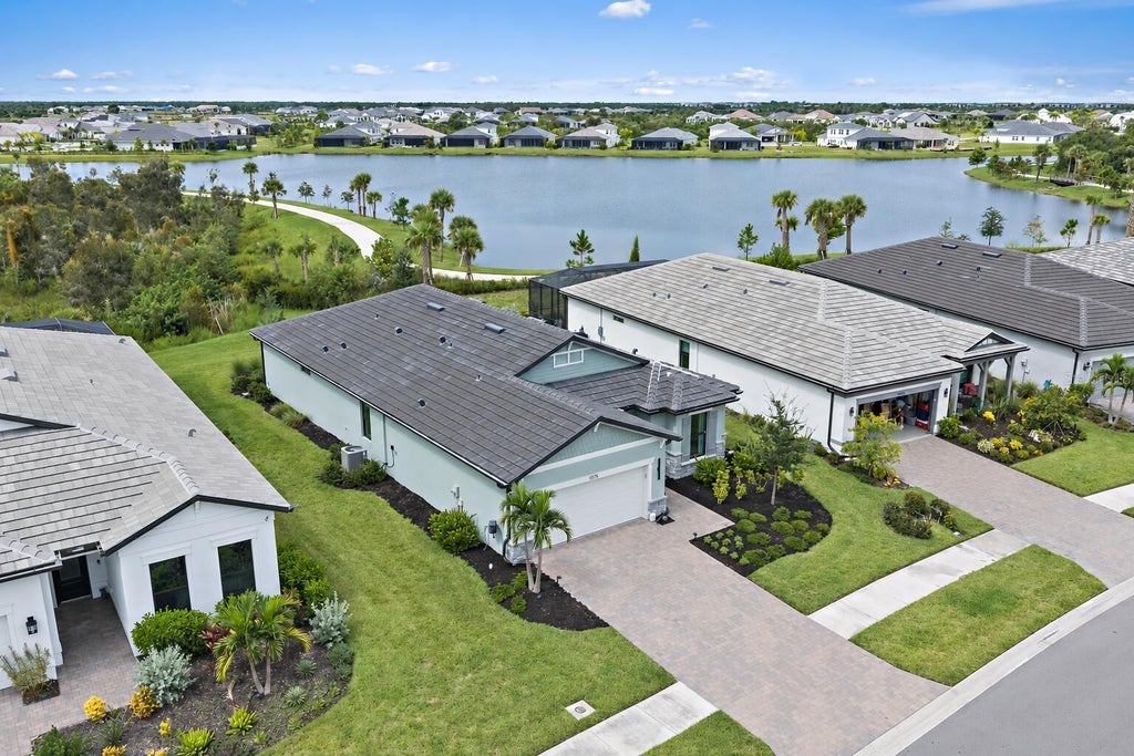 Photo of 17275 Luminous Avenue, Venice, FL 34293 (MLS # O6440727)