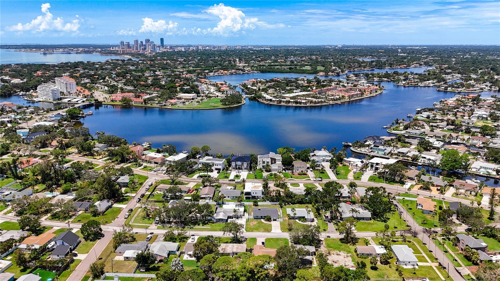SHORE ACRES OVERLOOK SEC - Residential Lease