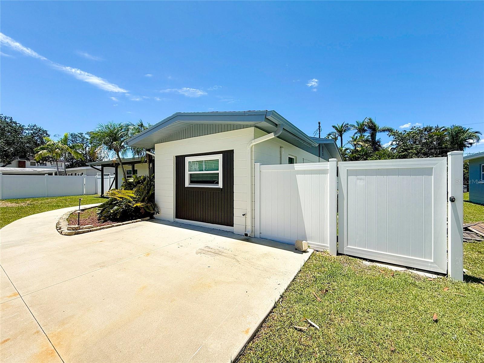 SHORE ACRES OVERLOOK SEC - Residential Lease