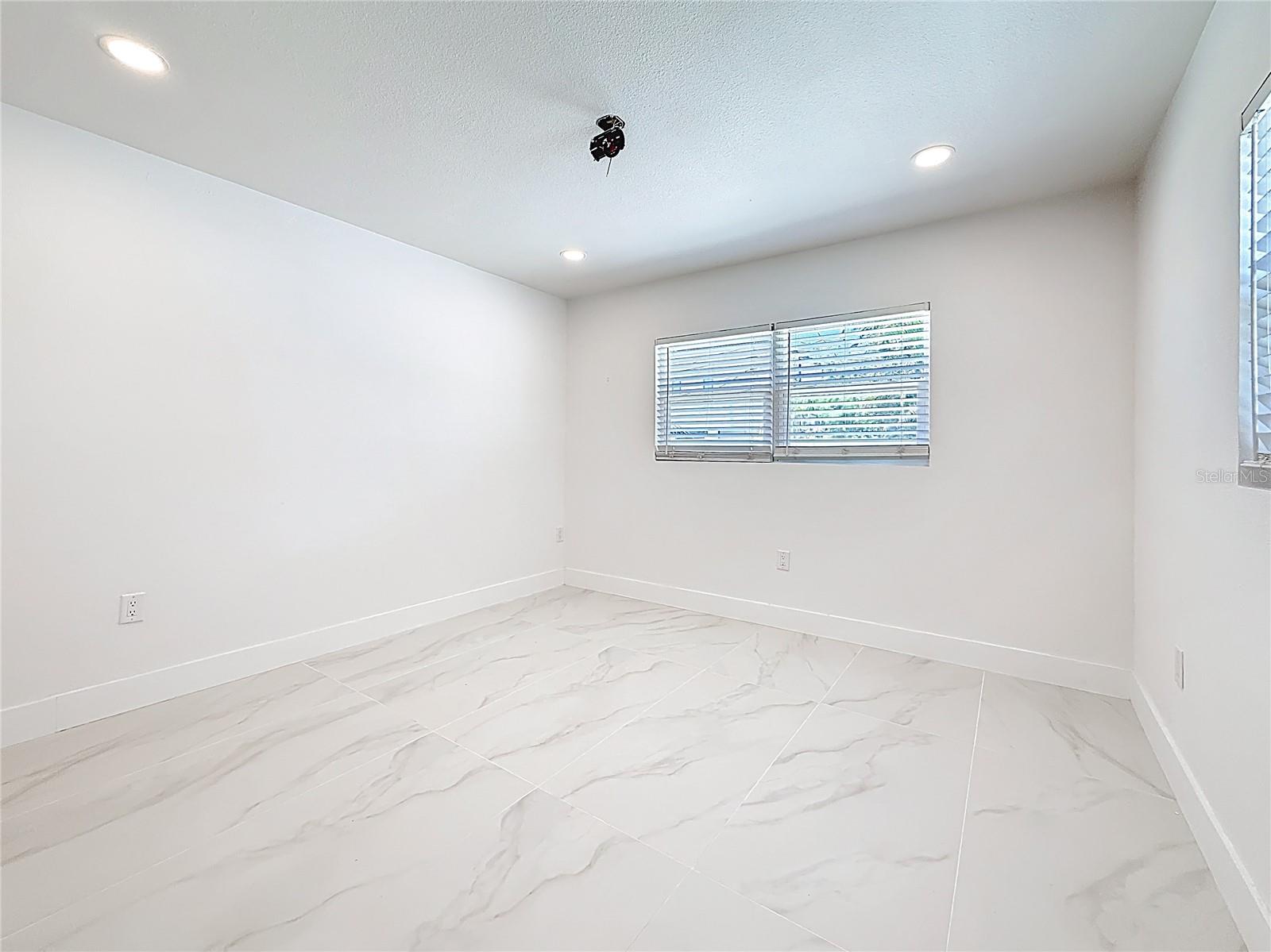 SHORE ACRES OVERLOOK SEC - Residential Lease